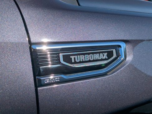 Used 2025 GMC Sierra 1500 SLE image 6