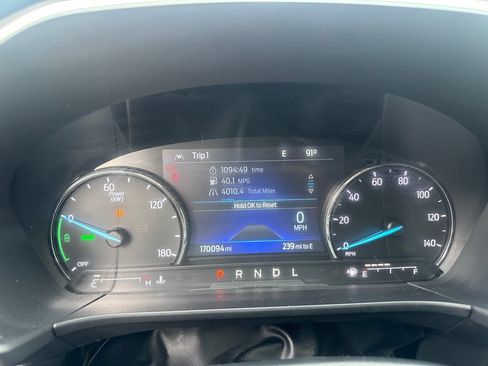 Used 2022 Ford Escape SE AWD/4WD image 18