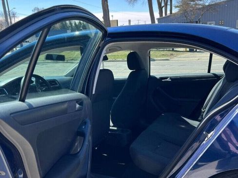Used 2013 Volkswagen Jetta Sedan image 17