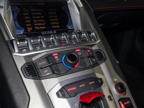 Used 2012 Lamborghini Aventador LP 700-4 AWD/4WD image 12