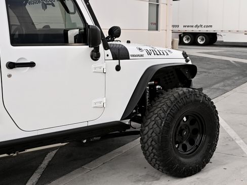 Used 2015 Jeep Wrangler Unlimited Sport image 43