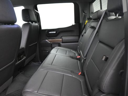 Used 2021 Chevrolet Silverado 1500 LT Trail Boss w/ Convenience Package II AWD/4WD image 16