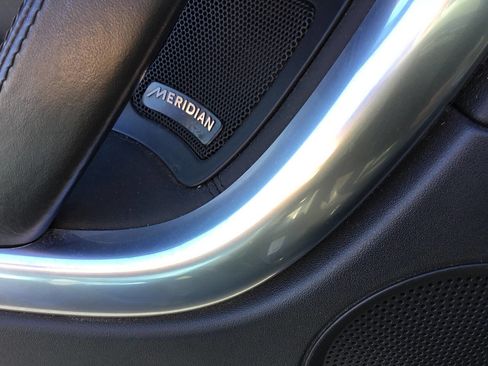 Used 2018 Land Rover Discovery Sport HSE image 21