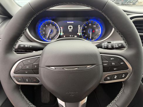New 2027 Chrysler Pacifica LX FWD image 13