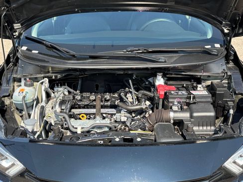 Used 2025 Nissan Versa SV FWD image 23
