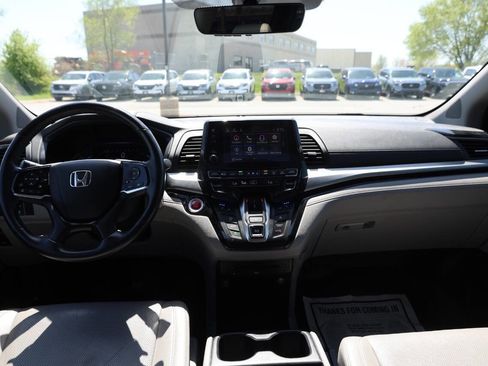 Used 2019 Honda Odyssey Elite image 14
