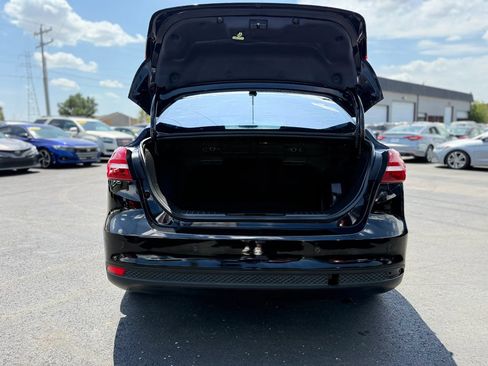 Used 2018 Ford Focus Titanium FWD image 33
