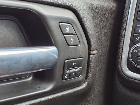 Used 2021 GMC Sierra 1500 AT4 w/ AT4 Value Package AWD/4WD image 40