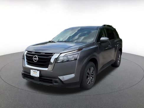 Used 2025 Nissan Pathfinder SV AWD/4WD image 5