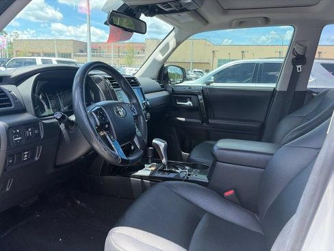Used 2021 Toyota 4Runner TRD Off-Road Premium w/ Moonroof Package AWD/4WD image 6