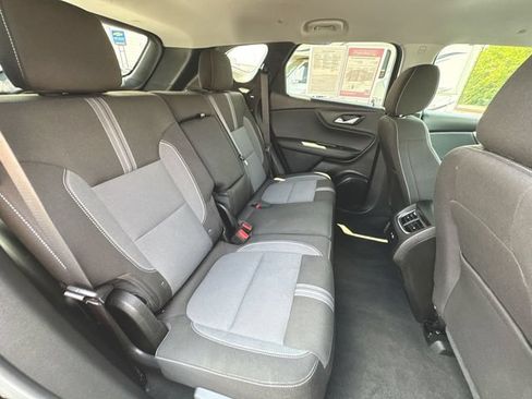 Used 2025 Chevrolet Blazer LT AWD/4WD image 25