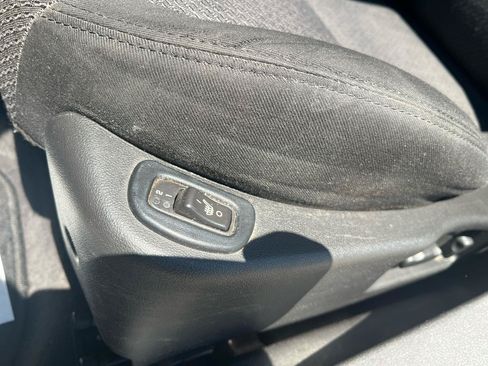 Used 2007 Saturn Aura XR FWD image 9