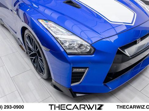 Used 2020 Nissan GT-R Premium AWD/4WD image 2