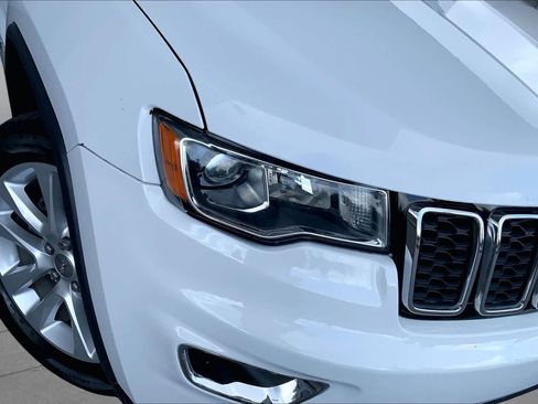 Used 2017 Jeep Grand Cherokee Limited AWD/4WD image 27