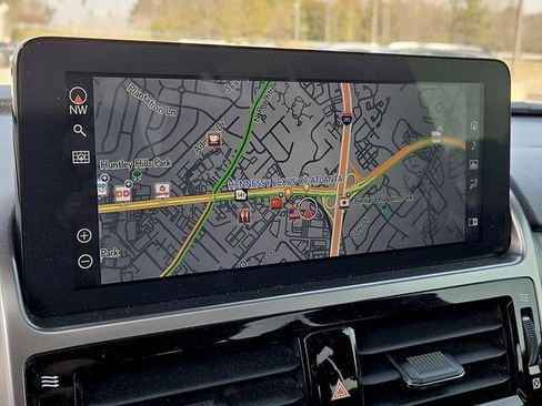 Used 2023 Lexus GX 460 Luxury w/ Accessory Package image 18