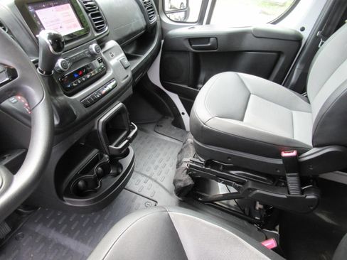 Used 2025 RAM ProMaster 3500 w/ Convenience Group FWD image 25