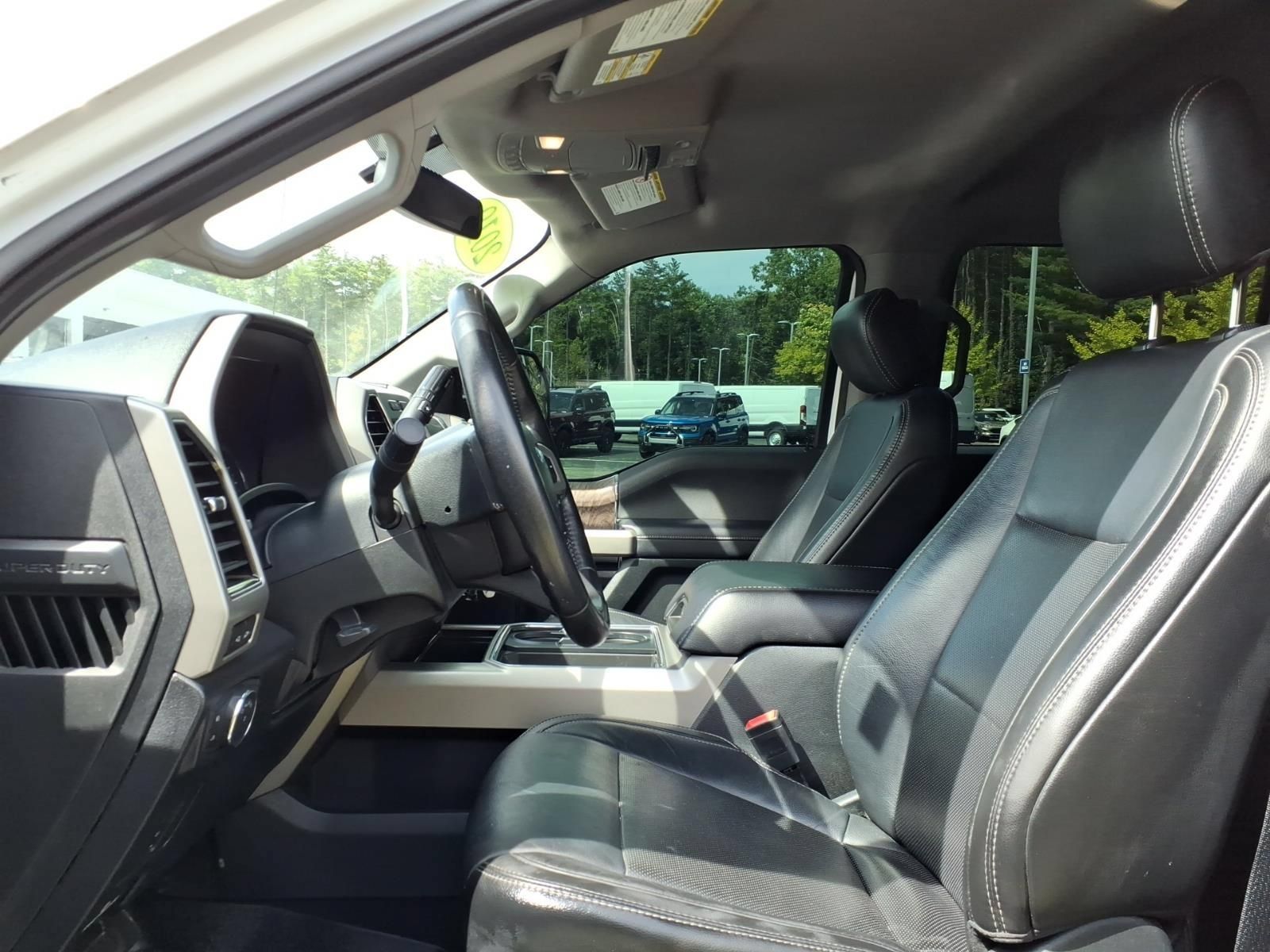 Used 2019 Ford F350 Lariat w/ Chrome Package AWD/4WD image 16