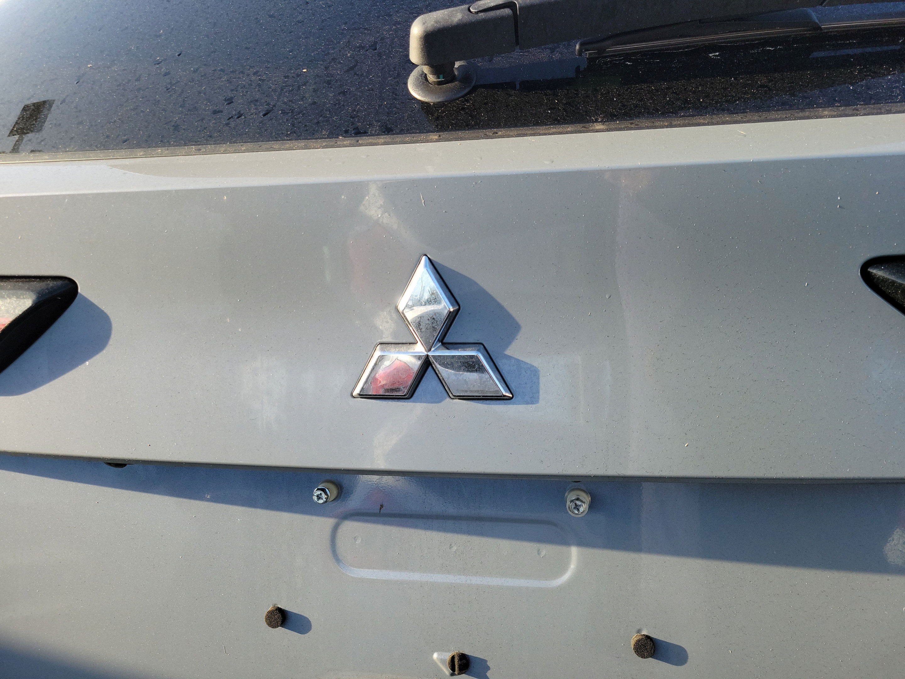 Used 2025 Mitsubishi Outlander SE FWD image 23