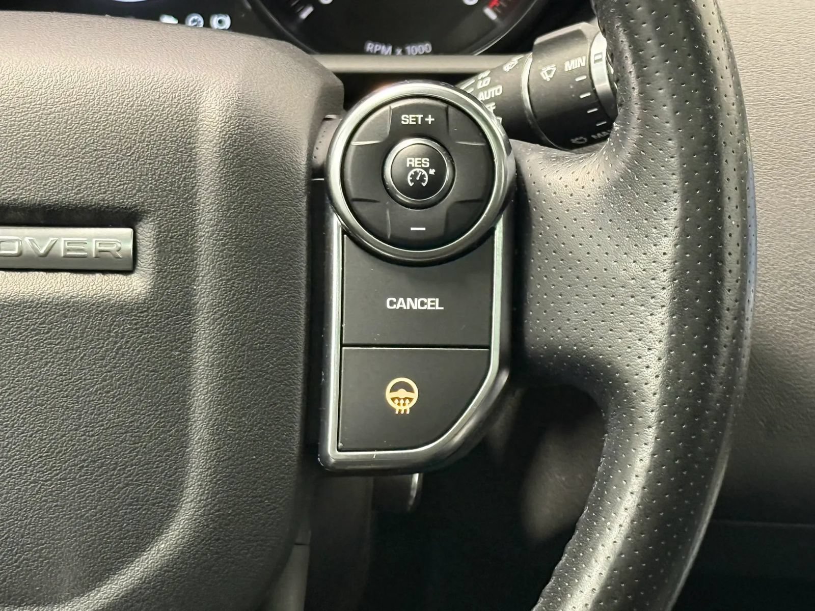 Used 2017 Land Rover Range Rover Sport HSE AWD/4WD image 30