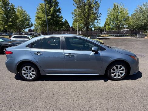 Used 2023 Toyota Corolla LE FWD image 8