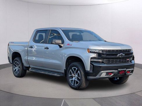 Used 2020 Chevrolet Silverado 1500 LT Trail Boss AWD/4WD image 9