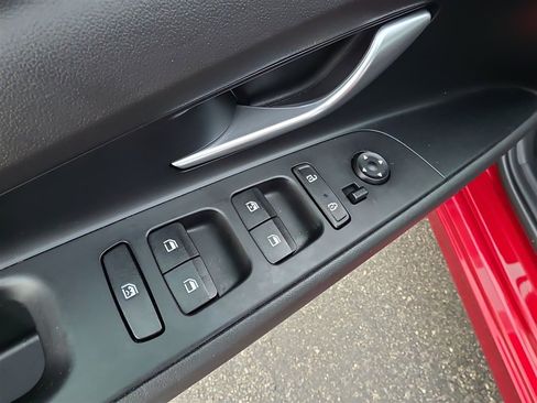 Used 2023 Hyundai Elantra SEL w/ Convenience Package image 15