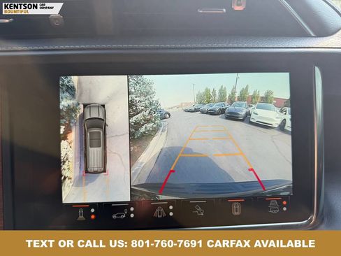 Used 2023 GMC Yukon XL Denali Ultimate AWD/4WD image 26