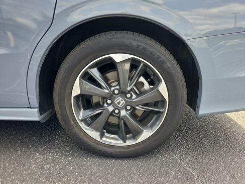 Used 2023 Honda Odyssey Elite image 22