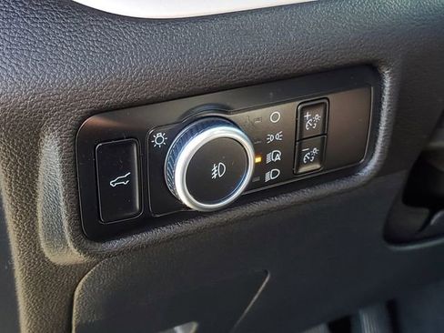 Used 2024 Ford Explorer XLT w/ Equipment Group 202A image 14