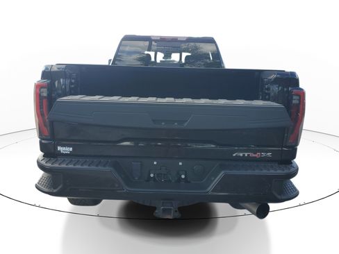 Used 2024 GMC Sierra 2500 AT4X AWD/4WD image 10
