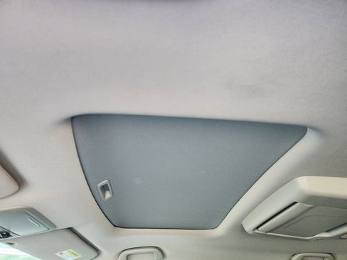 Used 2020 Honda Pilot Touring image 25