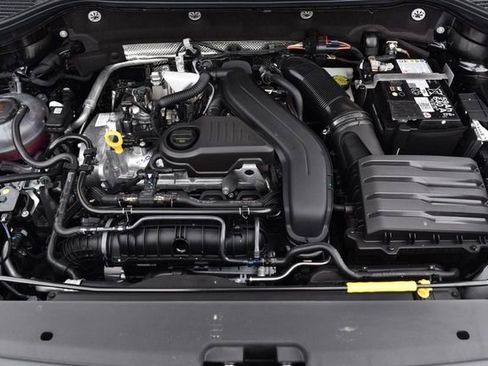 New 2026 Volkswagen Taos SE image 26