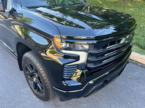 Used 2024 Chevrolet Silverado 1500 High Country w/ Midnight Edition AWD/4WD image 72
