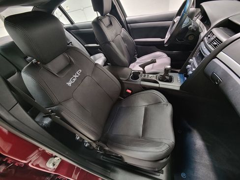 Used 2009 Pontiac G8 GXP image 13