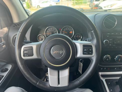 Used 2016 Jeep Compass Latitude AWD/4WD image 16