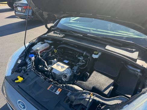 Used 2017 Ford Focus SE image 17