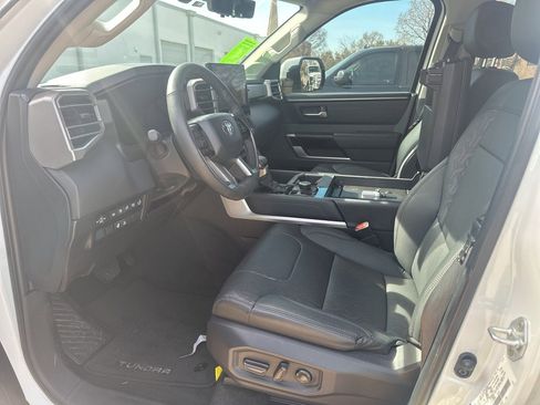 Used 2024 Toyota Tundra Limited image 8