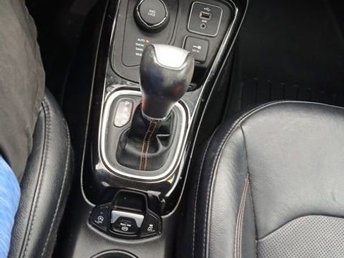 Used 2017 Jeep Compass Limited w/ Navigation Group image 17