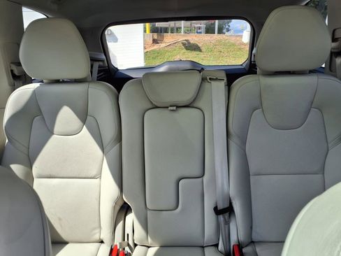 Used 2023 Volvo XC90 B6 Core w/ Protection Package Premier image 19