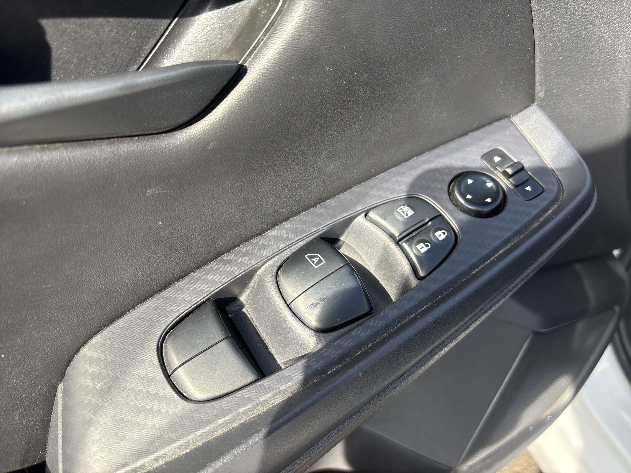 Used 2024 Nissan Sentra S FWD image 5