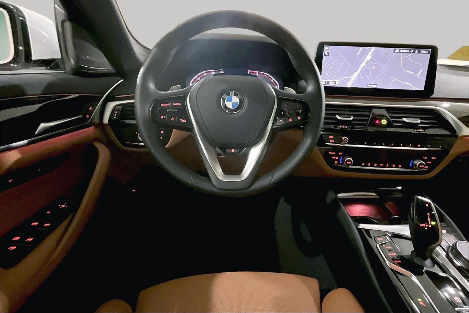 Used 2023 BMW 530i xDrive w/ Premium Package AWD/4WD image 5