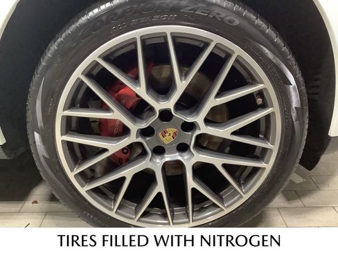 Used 2020 Porsche Macan S image 24