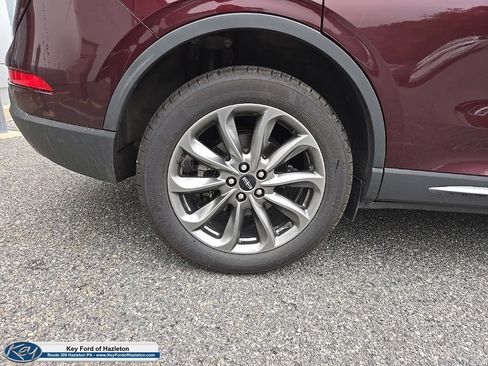 Used 2021 Lincoln Corsair AWD w/ Premium Package image 17