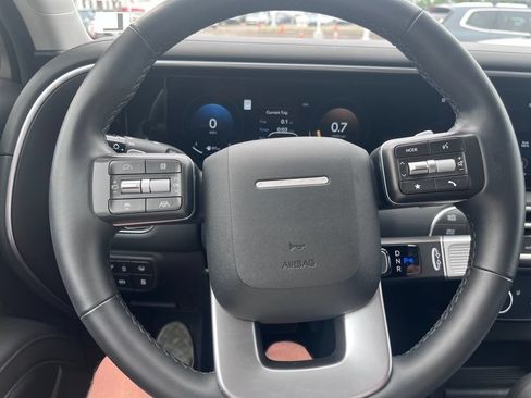 Used 2026 Hyundai Palisade SEL FWD image 12