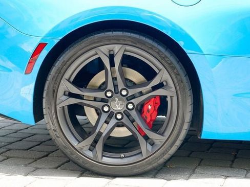 Used 2022 Chevrolet Camaro SS RWD image 32