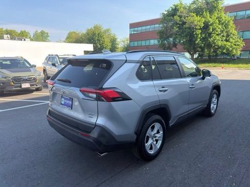 Used 2019 Toyota RAV4 XLE w/ Convenience Package AWD/4WD image 6