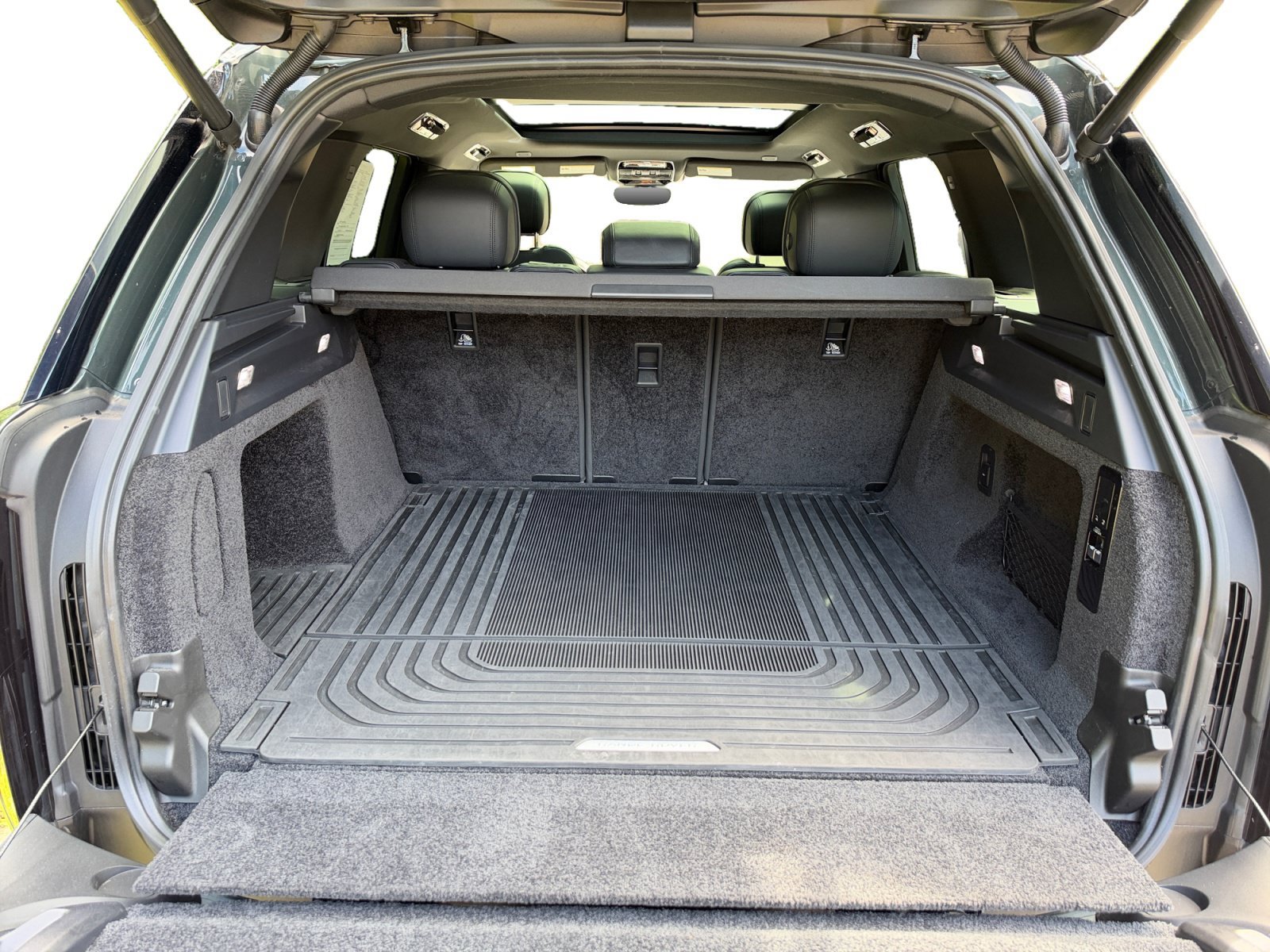 Used 2023 Land Rover Range Rover SE AWD/4WD image 24