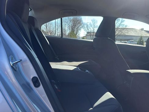 Used 2025 Toyota Corolla LE image 18