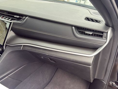 Used 2024 Jeep Grand Cherokee L Laredo image 25