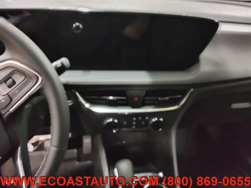 Used 2025 Buick Encore GX Preferred FWD image 12